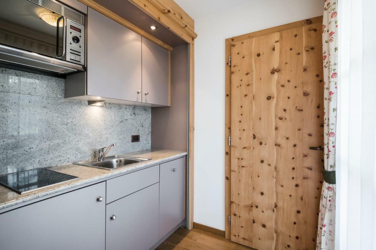 Piculin Alpin Apartments San Martino in Badia Exterior photo