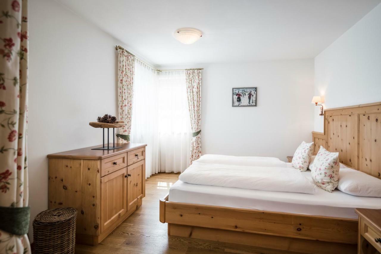 Piculin Alpin Apartments San Martino in Badia Exterior photo