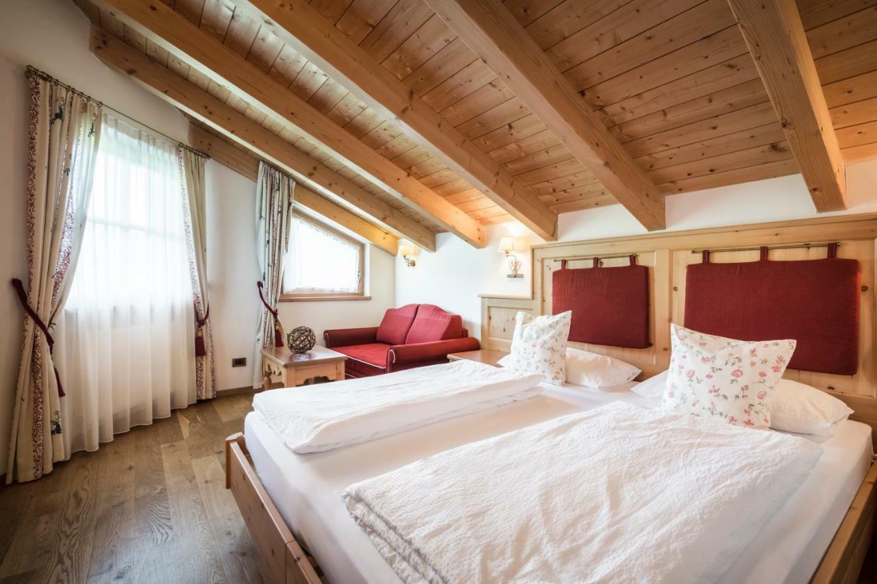 Piculin Alpin Apartments San Martino in Badia Exterior photo