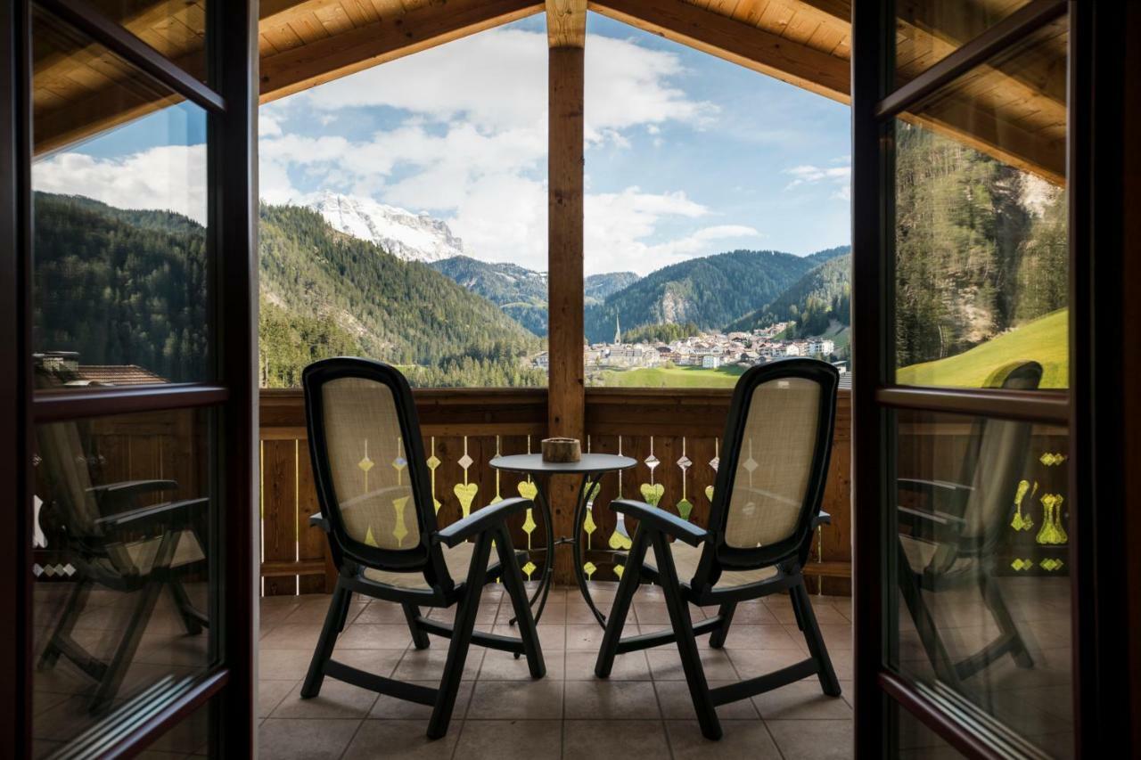 Piculin Alpin Apartments San Martino in Badia Exterior photo