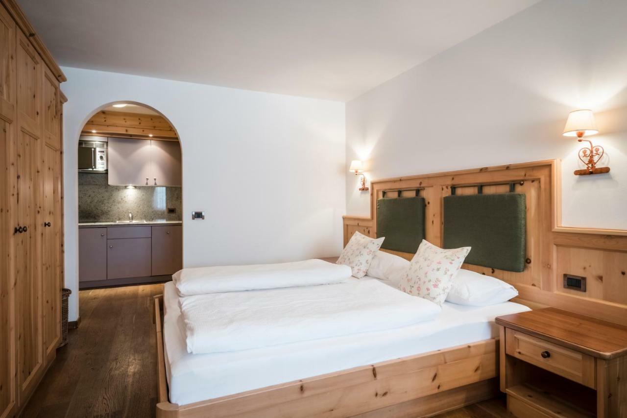 Piculin Alpin Apartments San Martino in Badia Exterior photo