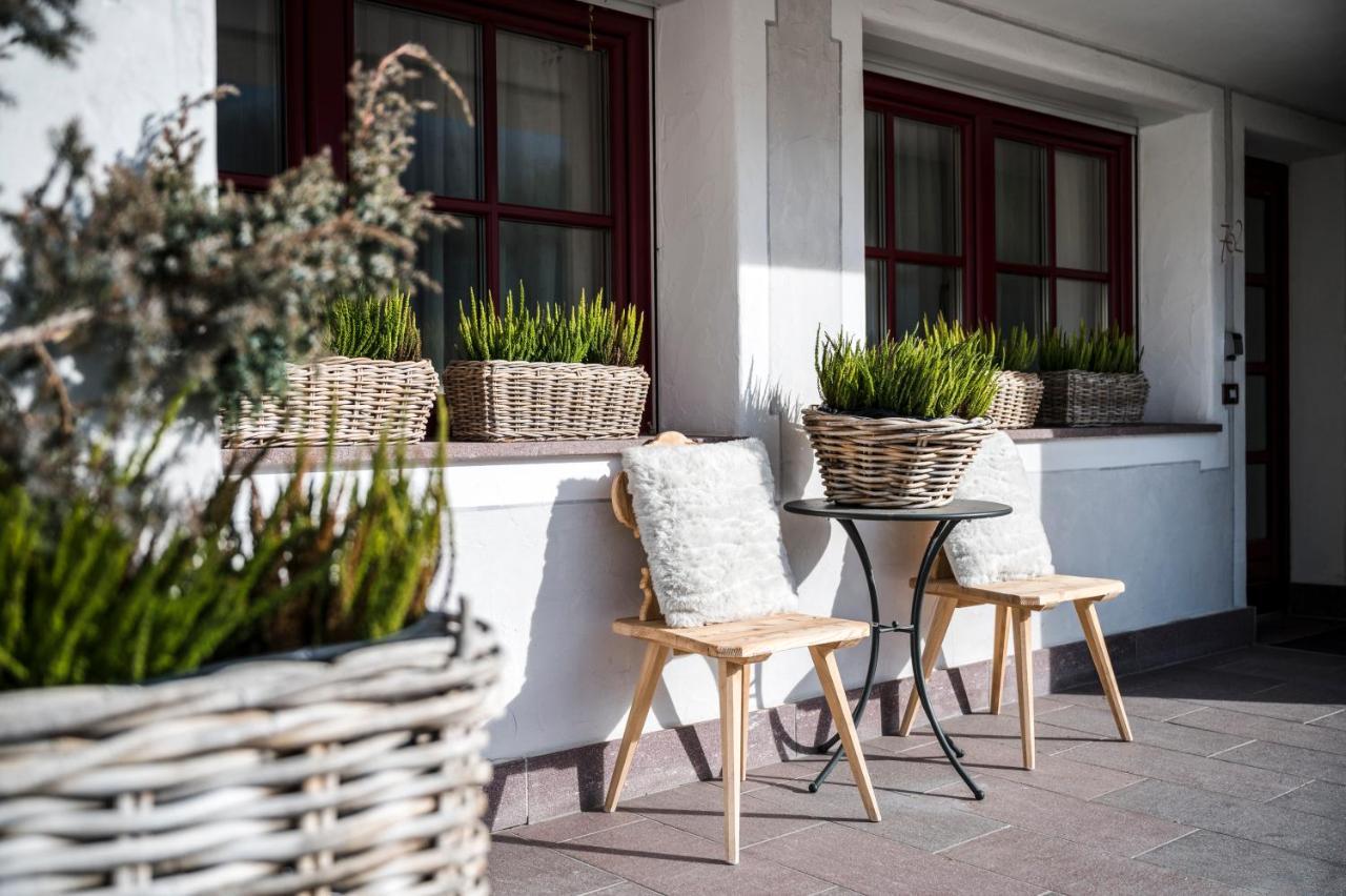 Piculin Alpin Apartments San Martino in Badia Exterior photo
